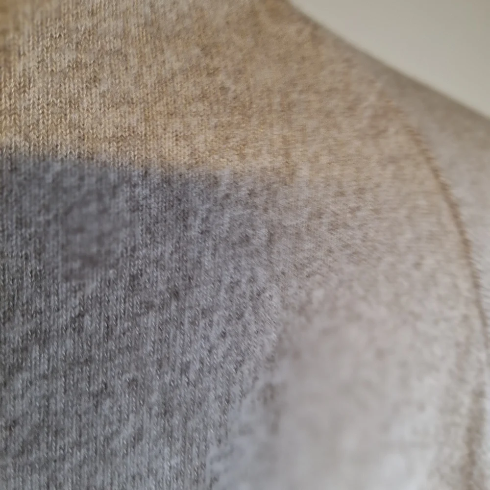 H&M Light Gray Knit Sweater